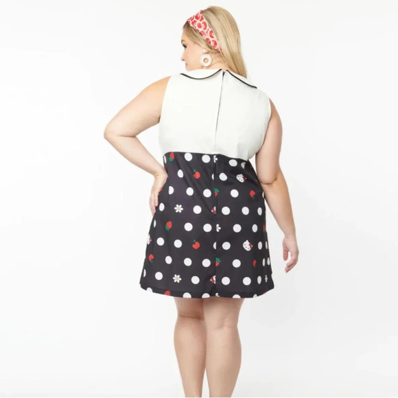 🦋B2G1🦋SMAK PARLOUR Hello Kitty Apple Power Shift Dress NWT - Picture 2 of 11
